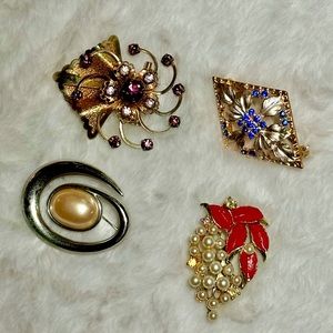 Four Vintage Glam Brooches